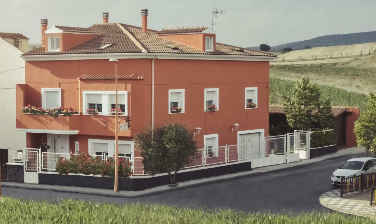 Apartamento 1 Casa Rural El Sauce. A 2,5 Km De Cuenca Capital Nohales Luaran gambar